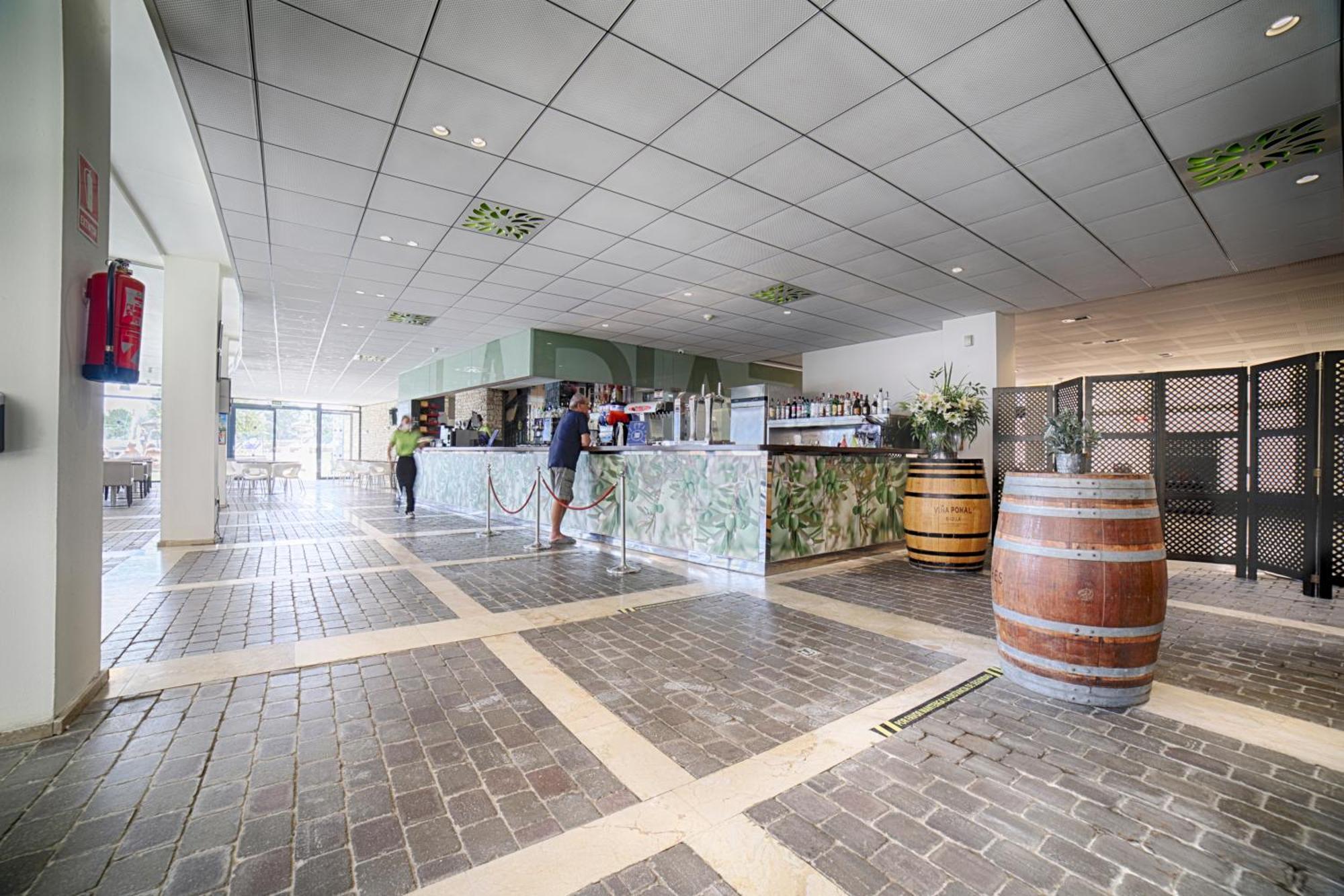 Ohtels Les Oliveres El Perelló Екстериор снимка